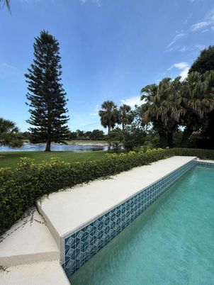 Exterior, Pool, Water