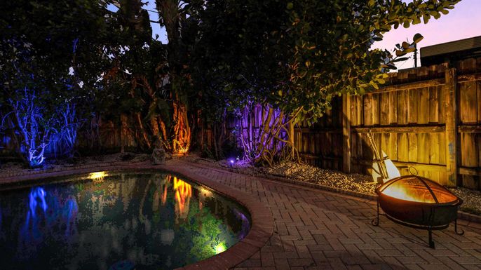 Exterior, Pool