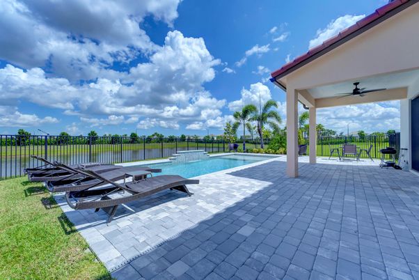 Exterior, Pool, Water
