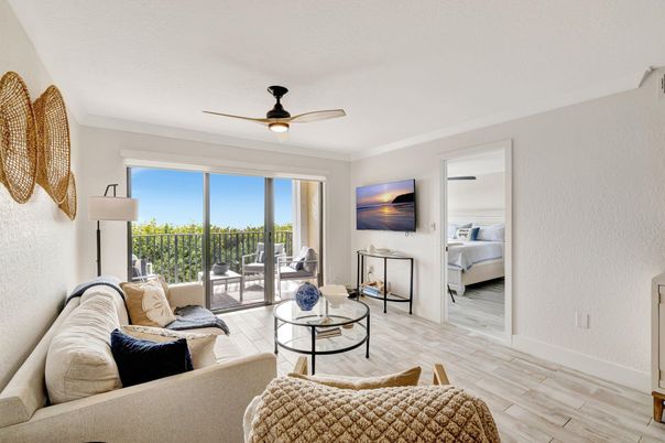 Bedroom, Interior, Living room, Wood Texture Flooring