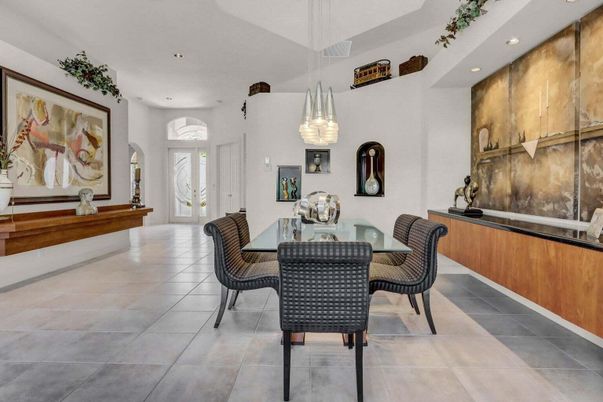 Dining room, Interior, Pendant Lights, Recessed Lighting