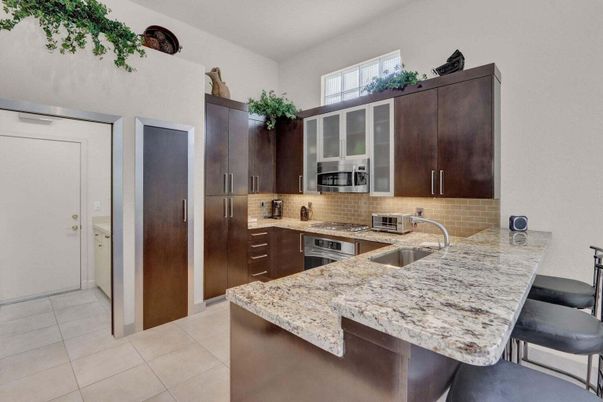 Interior, Kitchen, Stainless Steel Appliances