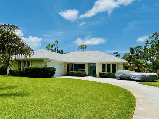 Attached, Backyard, Exterior, Facade, Ranch