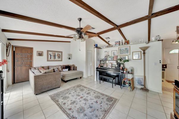 Interior, Living room, Piano, Wooden Beams