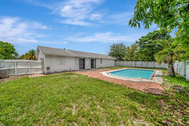 Backyard, Exterior, Pool
