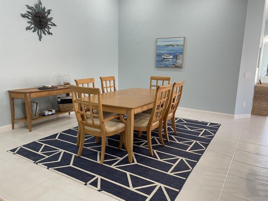 Dining room, Interior