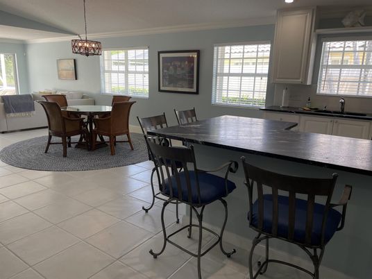 Dining room, Interior, Pendant Lights, Recessed Lighting