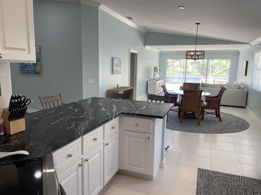 Dining room, Interior, Pendant Lights, Recessed Lighting