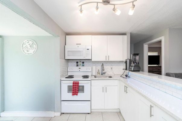 Interior, Kitchen, Tile Countertops