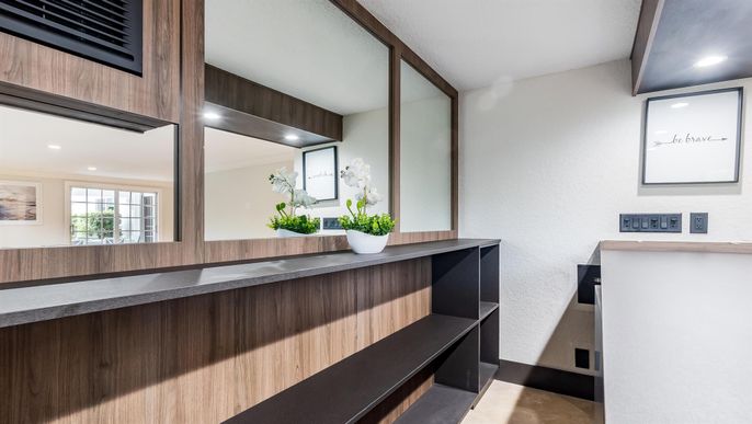 Interior, Recessed Lighting