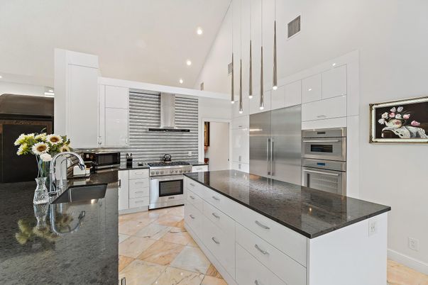 Interior, Kitchen, Pendant Lights, Recessed Lighting, Stainless Steel Appliances
