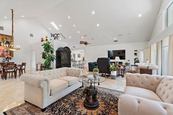 Chandelier, Dining room, Interior, Living room, Recessed Lighting