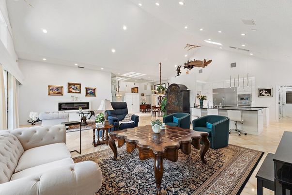 Fireplace, Interior, Living room, Pendant Lights, Recessed Lighting