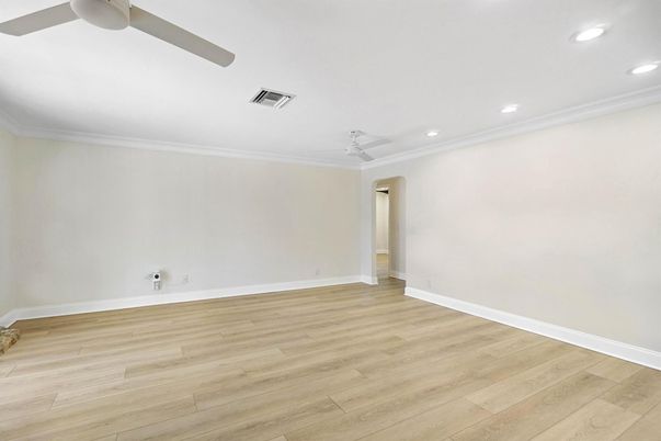 Empty room, Interior, Recessed Lighting, Wood Texture Flooring