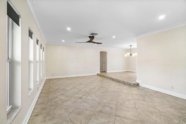 Chandelier, Empty room, Interior, Recessed Lighting