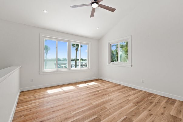Empty room, Interior, Recessed Lighting, Water, Wood Texture Flooring