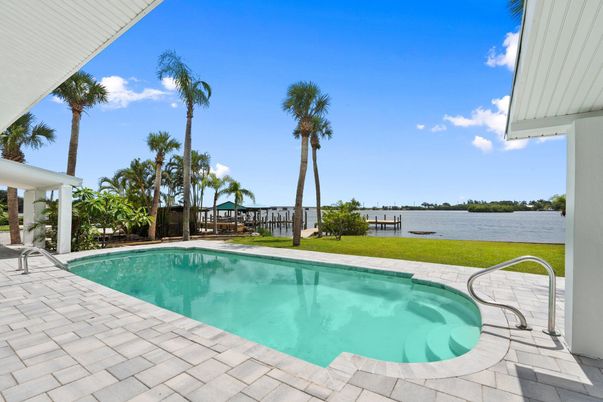 Exterior, Pool, Water