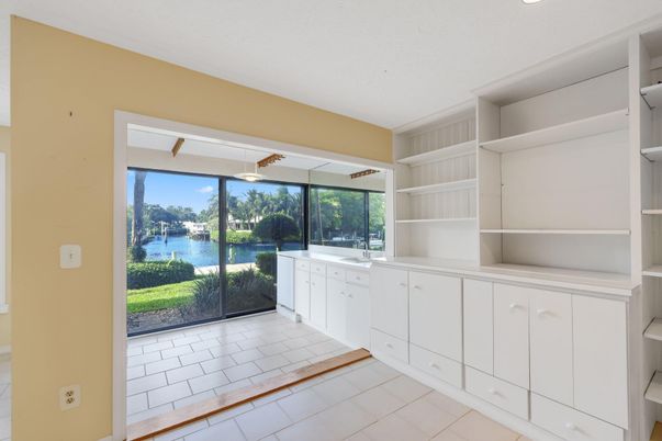 Interior, Recessed Lighting, Water