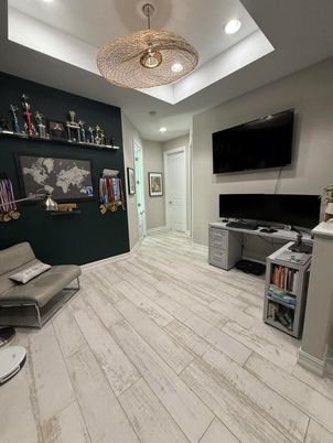 Chandelier, Interior, Recessed Lighting, Wood Texture Flooring
