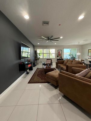 Interior, Living room, Pendant Lights, Recessed Lighting