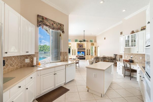 Dining room, Interior, Kitchen, Living room, Recessed Lighting