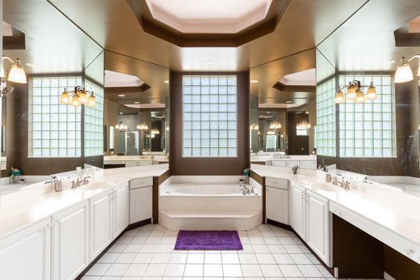 Bathroom, Dual Sink Vanities, Interior, Pendant Lights, Recessed Lighting