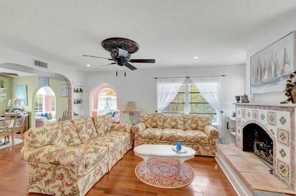 Fireplace, Interior, Living room, Recessed Lighting, Wood Texture Flooring
