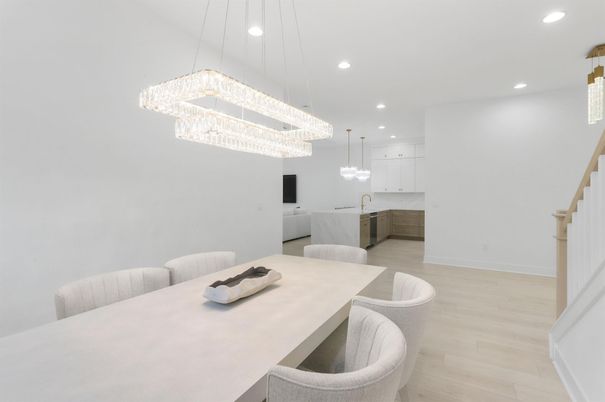 Chandelier, Dining room, Interior, Kitchen, Pendant Lights, Recessed Lighting, Wood Texture Flooring