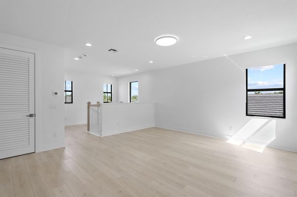 Empty room, Interior, Recessed Lighting, Wood Texture Flooring