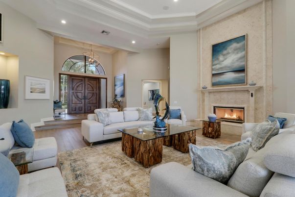 Fireplace, Interior, Living room, Pendant Lights, Recessed Lighting, Wood Texture Flooring
