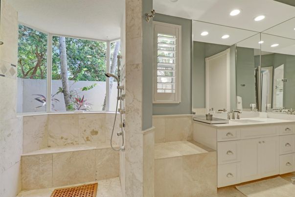 Bathroom, Interior, Marble Walls, Recessed Lighting