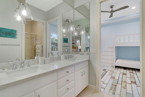 Bathroom, Dual Sink Vanities, Interior, Recessed Lighting