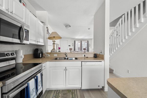 Interior, Kitchen, Stainless Steel Appliances, Wood Texture Flooring