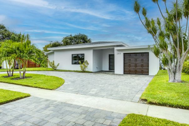 Attached, Backyard, Exterior, Facade, Ranch
