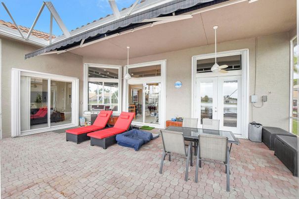 Exterior, Glass Ceilings, Sun Room