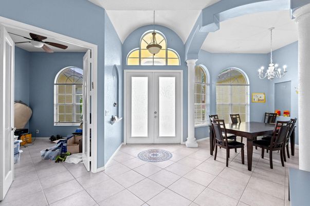 Chandelier, Dining room, Interior, Pendant Lights