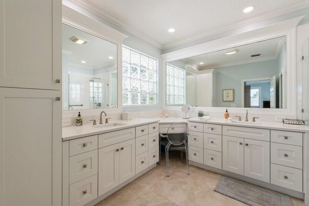 Bathroom, Dual Sink Vanities, Interior, Recessed Lighting
