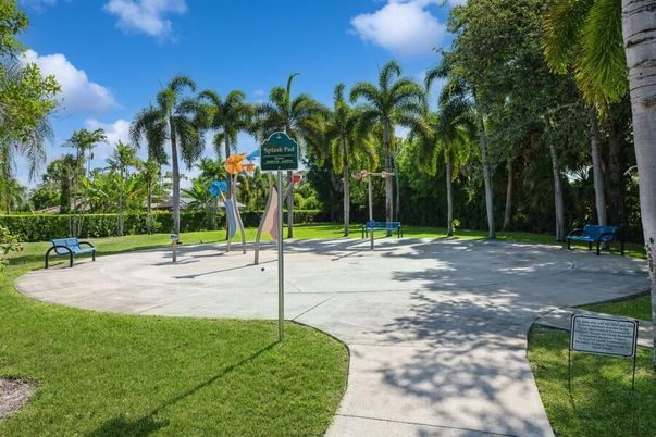 Exterior, Playground