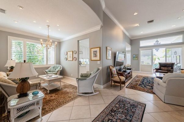Chandelier, Interior, Living room, Recessed Lighting