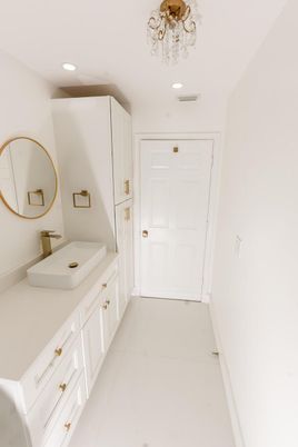 Bathroom, Interior, Recessed Lighting