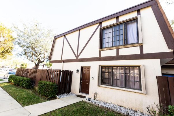 Exterior, Facade, None