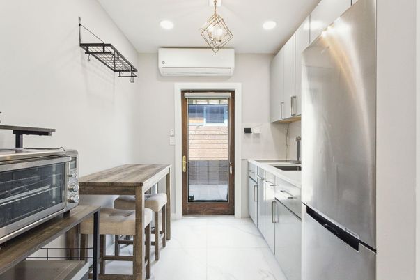 Interior, Kitchen, Marble, Pendant Lights, Recessed Lighting