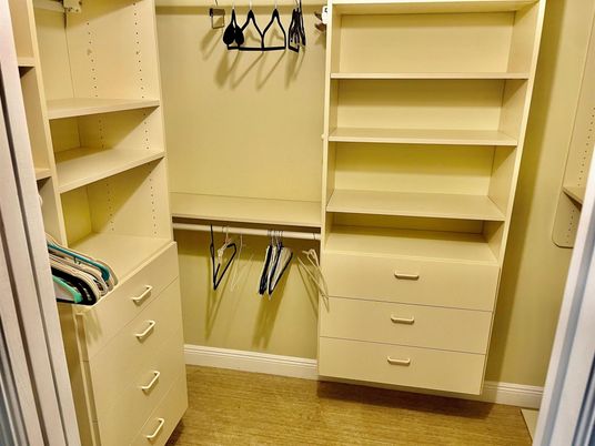 Interior, Walk-in Closets