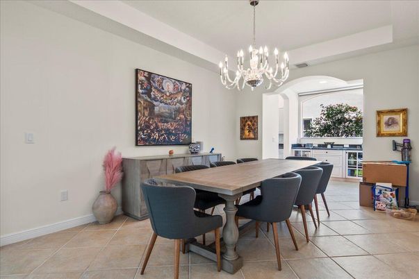 Chandelier, Dining room, Interior