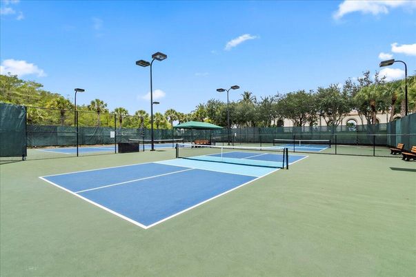 Exterior, Tennis Courts