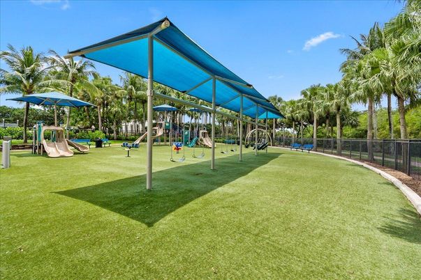 Backyard, Exterior, Playground