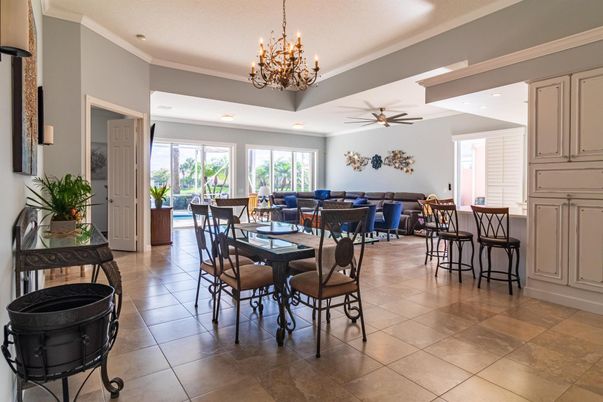 Chandelier, Dining room, Interior, Living room, Recessed Lighting