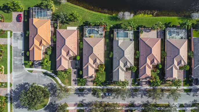 Exterior, Drone