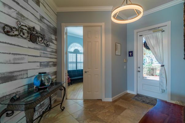 Interior, Pendant Lights, Wood Texture Flooring