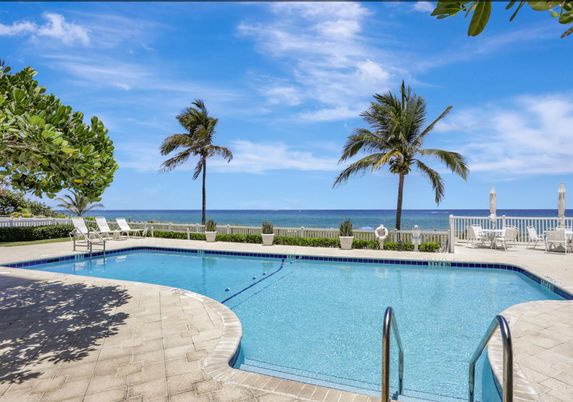 Exterior, Pool, Water
